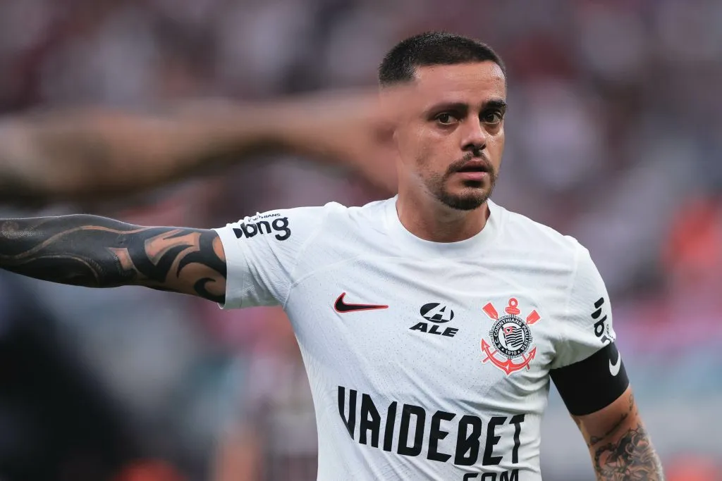 Fagner pode fechar com o Cruzeiro. Foto: Ettore Chiereguini/AGIF