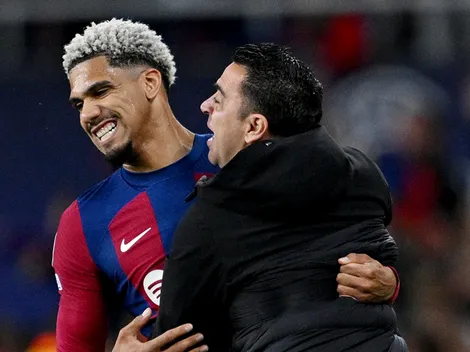Xavi encerra silêncio sobre futuro de Ronald Araújo no Barcelona e manda recado