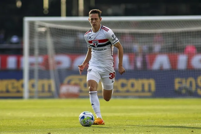 Patryck vem ganhando espaço no Clube (Foto: Miguel Schincariol/São Paulo/Divulgação)