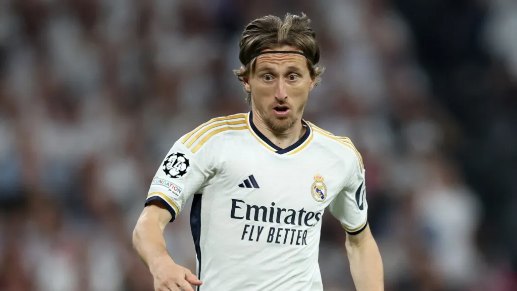 Modric recebeu oferta para renovar contrato (Foto: Clive Brunskill/Getty Images)