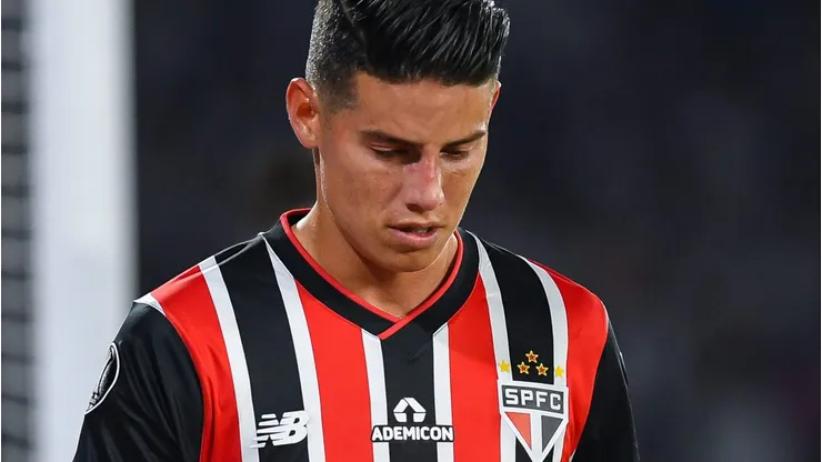 Aposentadoria ou novo clube? James Rodríguez faz postagem enigmática em meio a saída do São Paulo. (Photo by Hernan Cortez/Getty Images)