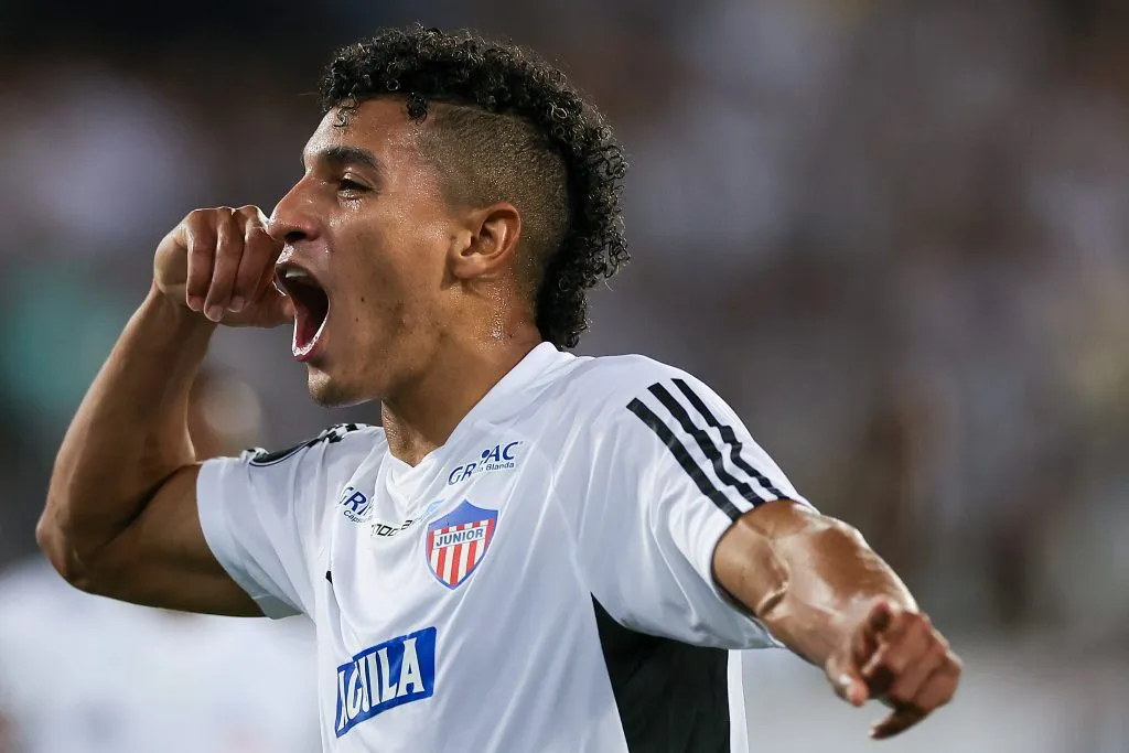 Fuentes é titular do Junior (Photo by Buda Mendes/Getty Images)