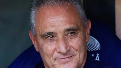 Flamengo surpreende no mercado da bola e acerta com lateral estrangeiro (Photo by Buda Mendes/Getty Images)