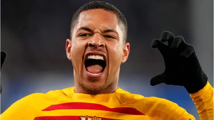 Barcelona toma decisão sobre empréstimo de Vitor Roque ao Flamengo (Photo by Juan Manuel Serrano Arce/Getty Images)