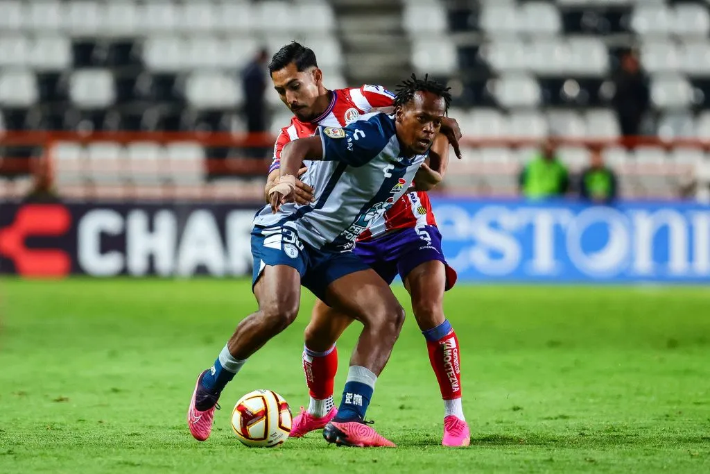 Romario Ibarra nos tempos de Pachuca. (Photo by Manuel Velasquez/Getty Images)