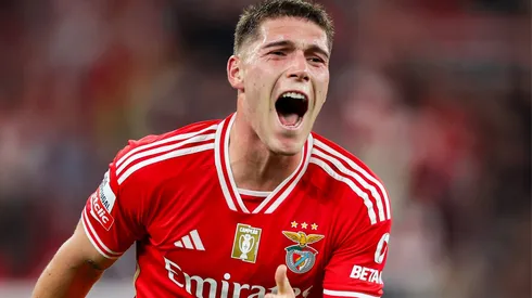 Tricampeão da Libertadores entra na disputa com o Corinthians pelo empréstimo Rollheiser, do Benfica. (Foto: Divulgação/Benfica)