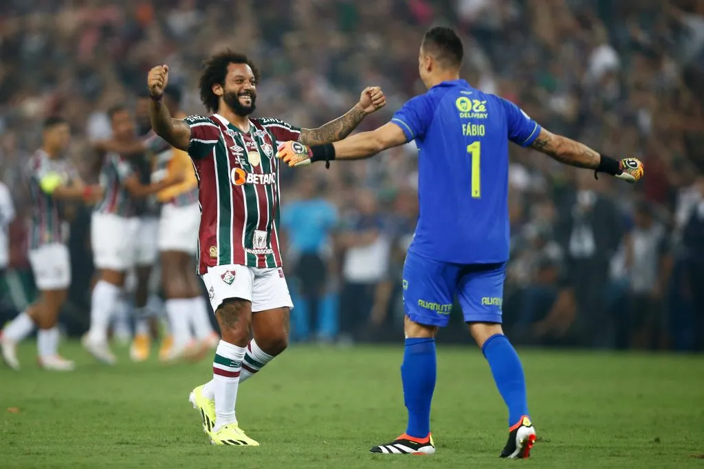 Fábio e Marcelo celebrando vitória do Fluminense. (Photo by Wagner Meier/Getty Images)