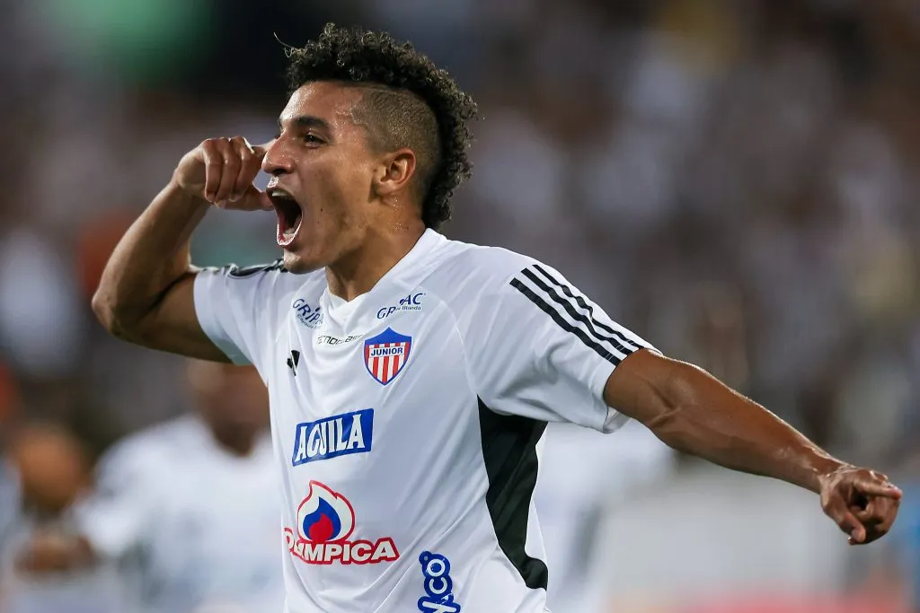 Fuentes enfrentando o Botafogo (Photo by Buda Mendes/Getty Images)