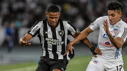 Flamengo surpreende e faz consulta para contratar titular absoluto do rival. Foto: Thiago Ribeiro/AGIF