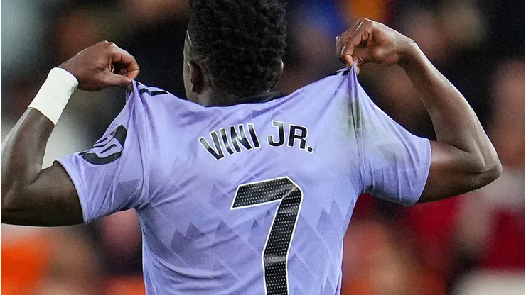 Real Madrid, PSG e mais: As cinco camisas mais valiosas do futebol europeu. (Photo by Aitor Alcalde/Getty Images)