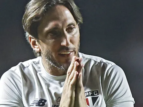 São Paulo quer atender Zubeldía para fechar com atacante da Europa