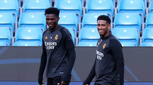 Torcedores do Real Madrid temem ausência de 'amuleto da sorte' na final da Champions League. (Photo by Alex Livesey/Getty Images)
