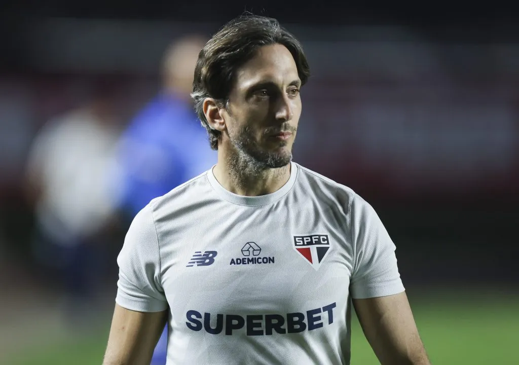 Head coach Luis Zubeldia of Sao Paulo. (Photo by Alexandre Schneider/Getty Images)