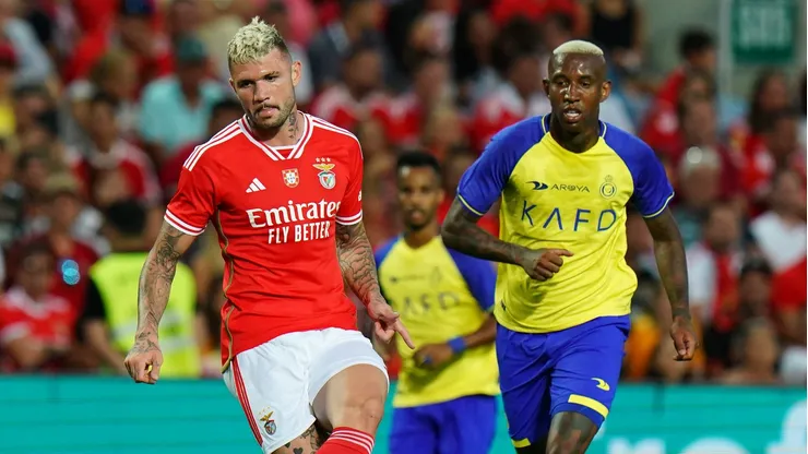 Palmeiras tem interesse em contratar brasileiro canhoto que atua fora do Brasil. (Photo by Gualter Fatia/Getty Images)