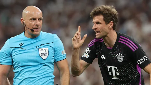 Müller fez duras críticas ao árbitro polonês (Foto: Alexander Hassenstein/Getty Images)