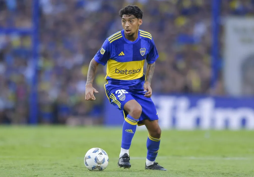 Cristian Medina quer jogar no Fenerbahçe. Foto: Marcelo Endelli/Getty Images