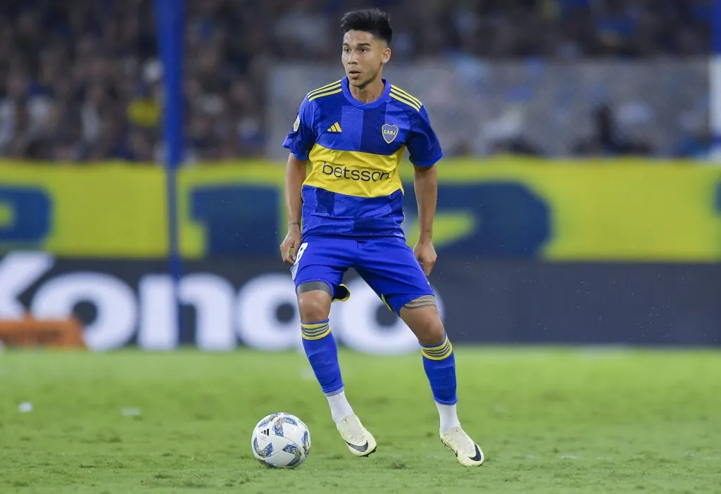 Guillermo Fernandéz em ação pelo Boca Juniors.  (Photo by Marcelo Endelli/Getty Images)