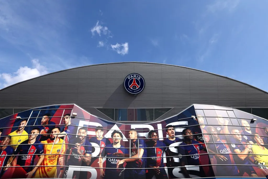 Tudo pronto no Parque dos Príncipes. Foto: Richard Heathcote/Getty Images