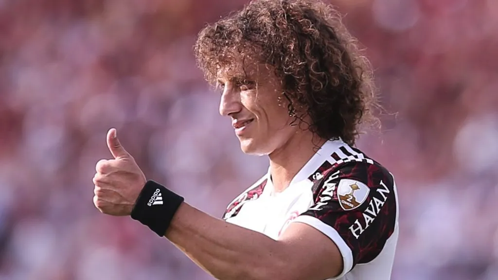David Luiz toma atitude no Flamengo. Foto: Ettore Chiereguini/AGIF