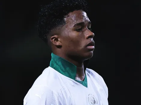 Endrick tem atitude flagrada ao ser substituído por Abel Ferreira