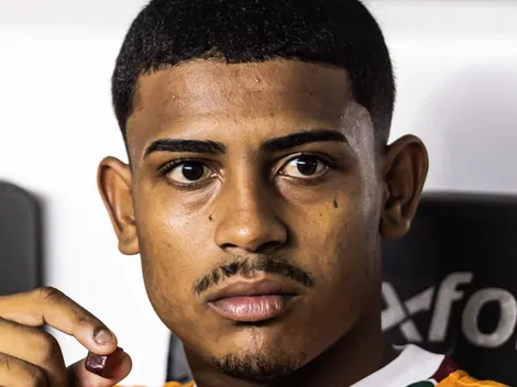 John Kennedy, do Fluminense, tem martelo batido agora no Corinthians