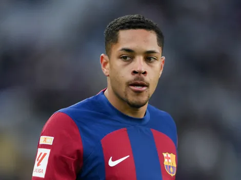 Vitor Roque é 100% ignorado por Xavi no Barcelona e empresário fala tudo sobre saída