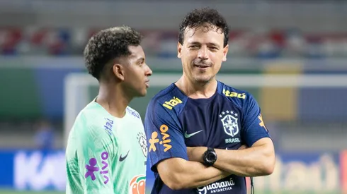 Fernando Diniz é duramente criticado por jogador da Seleção Brasileira: "Foi um erro". Foto: Fernando Torres/AGIF