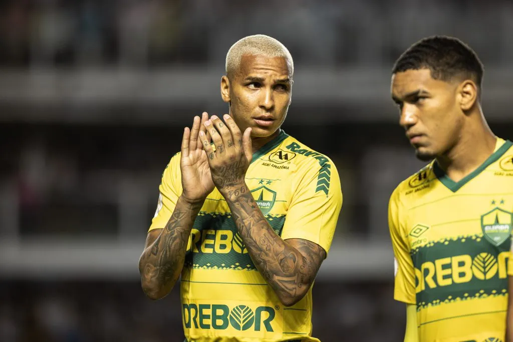 Atacante deve respirar novos ares. Foto: Abner Dourado/AGIF