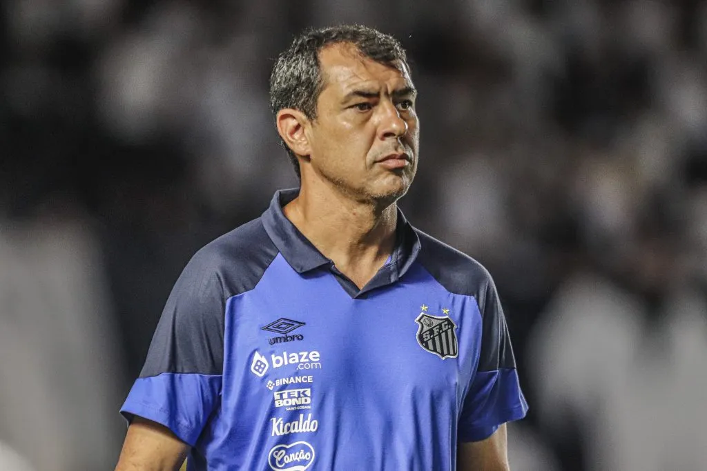 Fábio Carille pelo Santos. Foto: Reinaldo Campos/AGIF