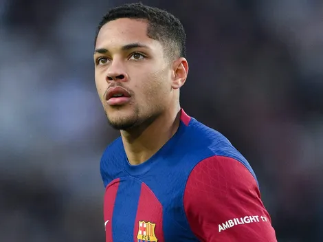 Portal sugere acerto de Vitor Roque, do Barcelona, com time do Brasileirão