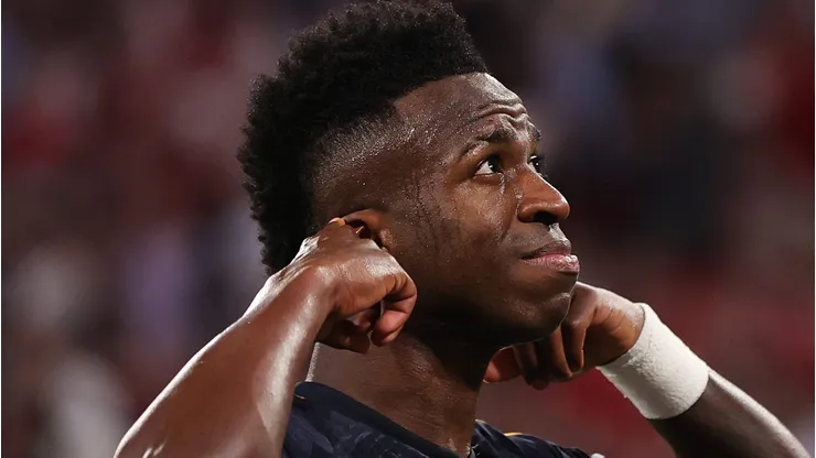 Vinicius Júnior mostrou o motivo de ser o melhor jogador do Real Madrid (Photo by Alex Pantling/Getty Images)