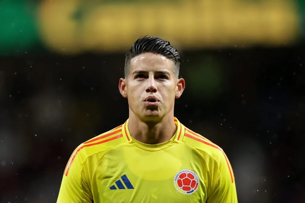 Meia defendendo a Colômbia (Photo by Gonzalo Arroyo Moreno/Getty Images)