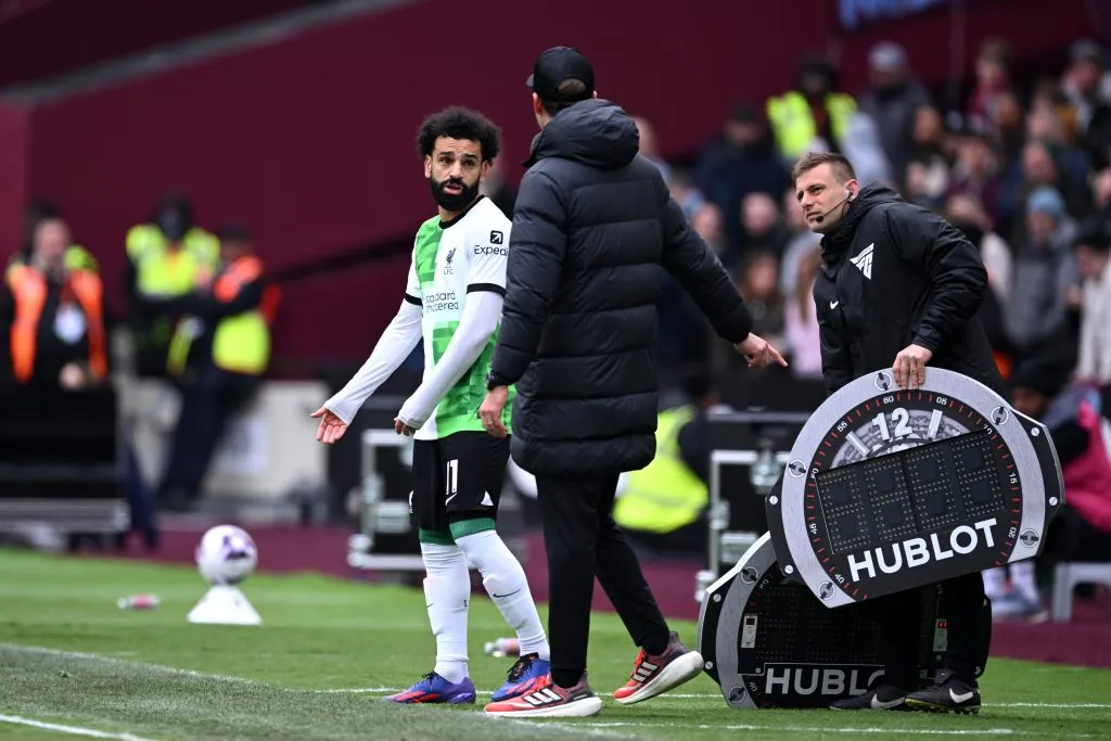Klopp e Salah discutiram (Foto: Justin Setterfield/Getty Images)