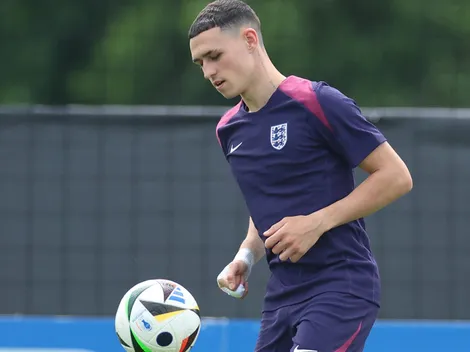 Atacante da Inglaterra retorna a concentração do time