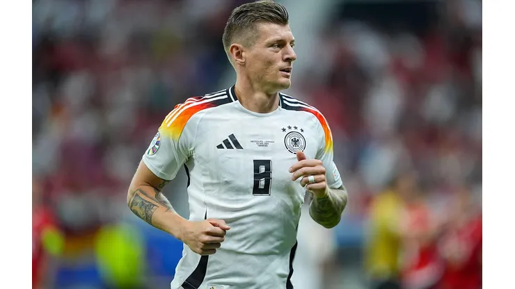 Tony Kroos em campo durante o duelo entre Alemanha e Suíça pela Eurocopa. (SPP Sport Press Photo. / Alamy Stock Photo)