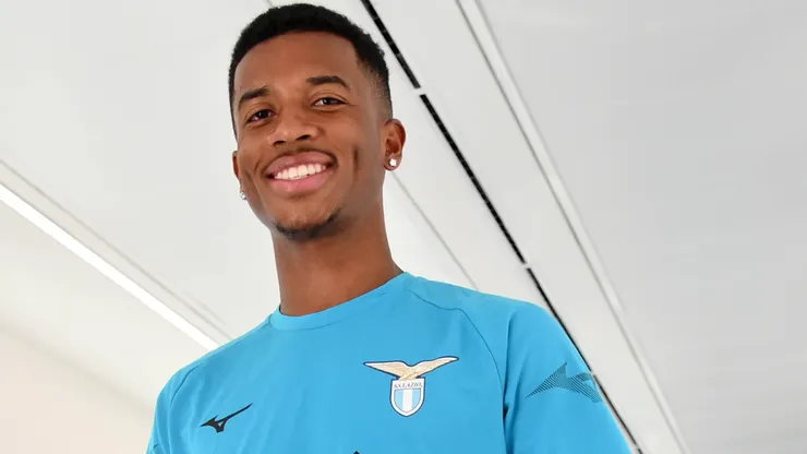 Marcos Antônio é o grande alvo do Mengão (Foto: Marco Rosi - SS Lazio/Getty Images)