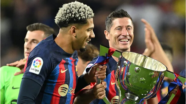 Barcelona pode aceitar proposta milionária e vender um dos seus principais jogadores ao PSG. (Photo by David Ramos/Getty Images)