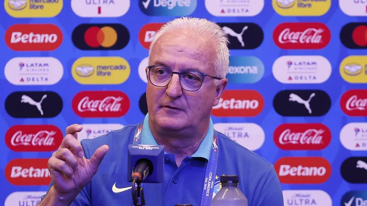 Dorival concede entrevista coletiva. Foto: Rafael Ribeiro/CBF
