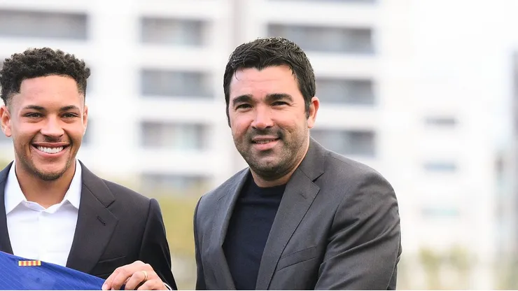 Barcelona acerta venda de jovem jogador ao Porto por R$ 29 milhões, diz jornalista.