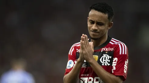 Matheus Gonçalves é cria da base do Flamengo. Foto: Jorge Rodrigues/AGIF