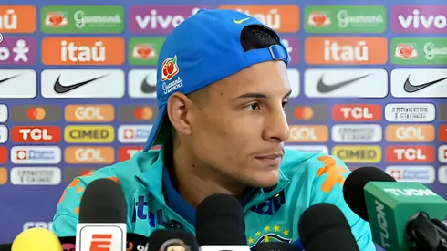 Guilherme Arana em coletiva