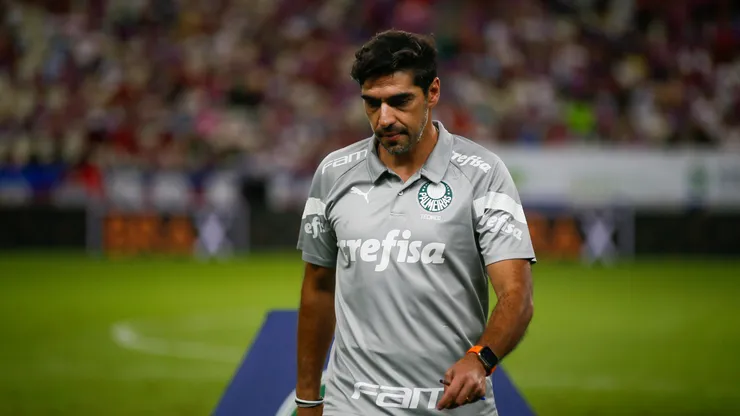 Técnico Abel Ferreira em derrota para o Fortaleza.