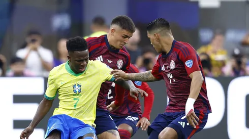 Seleção Brasileira: Guilherme Arana dá detalhes sobre parceria com Vini Jr. (Photo by Ronald Martinez/Getty Images)