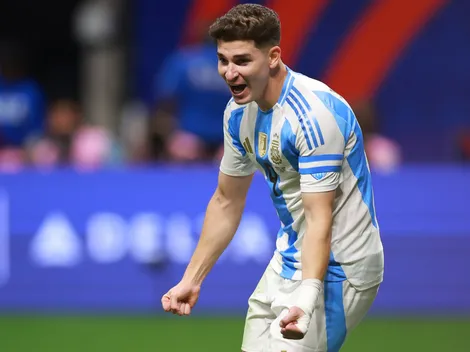 Julian Alvarez ajuda e Argentina se classifica na Copa América