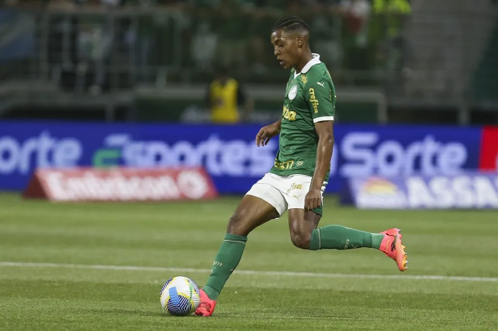 Vanderlan atuando pelo Palmeiras no Brasileirão 2024. (Photo by Ricardo Moreira/Getty Images)