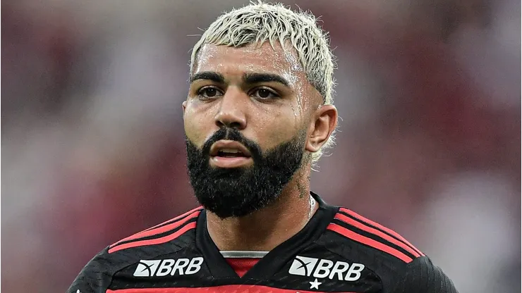 Rival pode buscar acordo com o Flamengo para anunciar Gabigol no mês de julho.