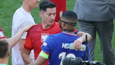 Craques duelaram em França x Polônia (Foto: Lars Baron/Getty Images)