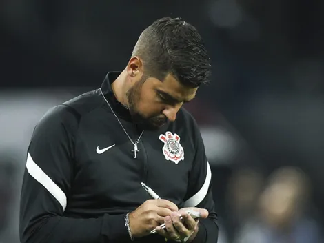 Técnico do Corinthians, António Oliveira, elogia rival do Timão em SP