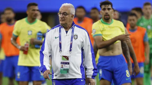Dorival Jr. segue invicto, mas atingiu marca negativa de 23 anos pela Seleção Brasileira.
