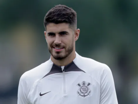 Pedro Raul anima António Oliveira no Corinthians